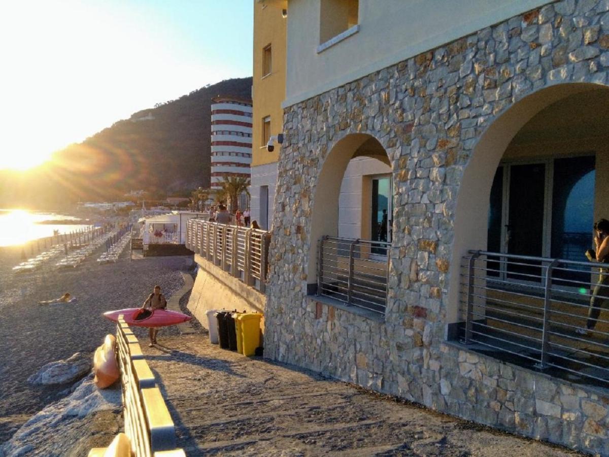 Il Nido Di Alice Appartement Chiavari Buitenkant foto